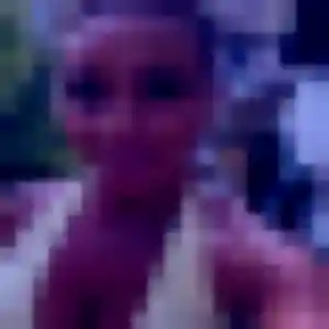 Naïma (23 ans) à Villiers-Fossard cherche une rencontre rapidement