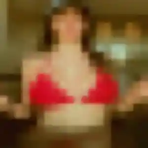 Adélaïde, 35 ans, disponible à Vineuil pour un plan cul