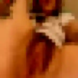 Amira, 30 ans, connectée à Vinzelles pour une rencontre coquine