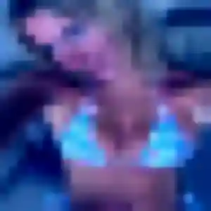 Touty, 32 ans, dispo pour plan cul à Woignarue