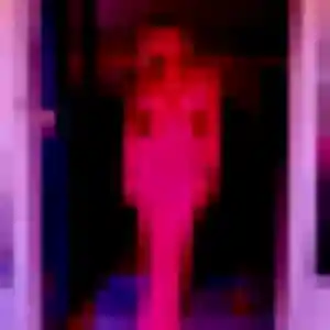Sexy Evelyne, 23 ans à Ydes - la contacter